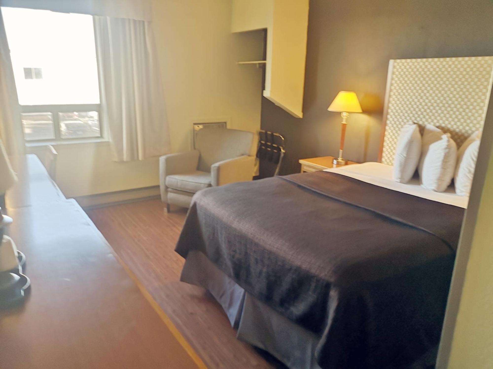 Travelodge By Wyndham Edmonton West Esterno foto