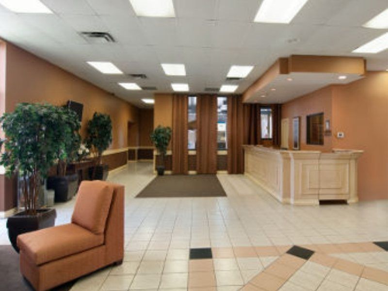 Travelodge By Wyndham Edmonton West Esterno foto