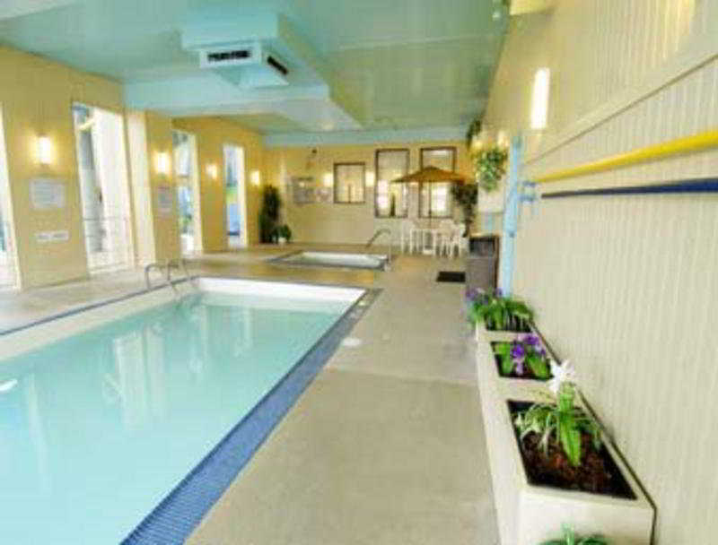 Travelodge By Wyndham Edmonton West Esterno foto