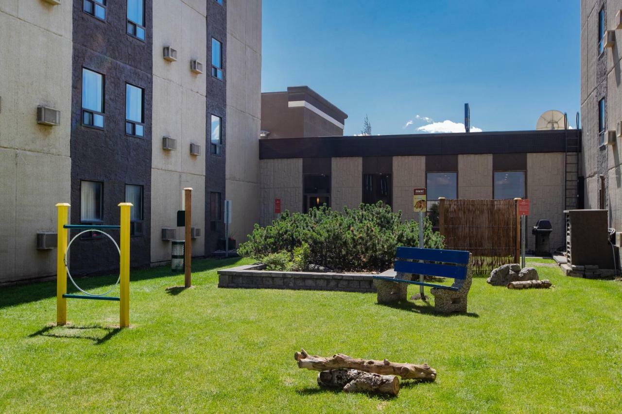 Travelodge By Wyndham Edmonton West Esterno foto